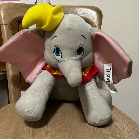 Disneyland Resort WDW Dumbo Elephant Plush Gray 11" Hat Collar Embroidered Eyes - Picture 1 of 3